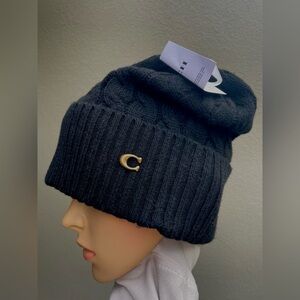 Cozy Black Knit Beanie for Women.
NWT 
MSRP $65